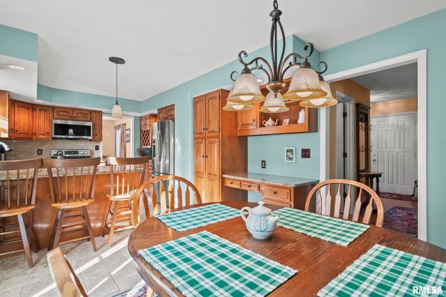 3700 Whig Street, Springfield, IL 62711