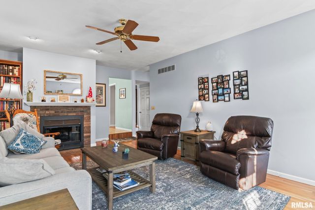 3700 Whig Street, Springfield, IL 62711