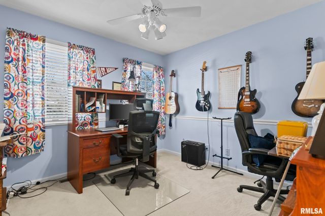 3700 Whig Street, Springfield, IL 62711