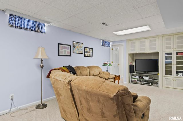 3700 Whig Street, Springfield, IL 62711