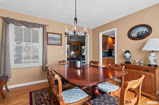 3700 Whig Street, Springfield, IL 62711