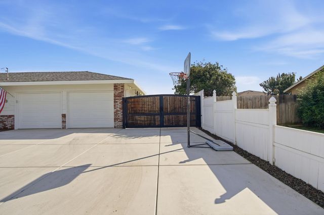 8232 Shoreen St, Hilmar, CA 95324
