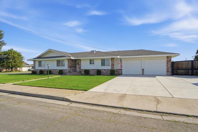 8232 Shoreen St, Hilmar, CA 95324