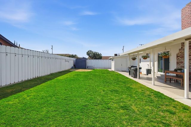 8232 Shoreen St, Hilmar, CA 95324