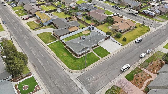 8232 Shoreen St, Hilmar, CA 95324