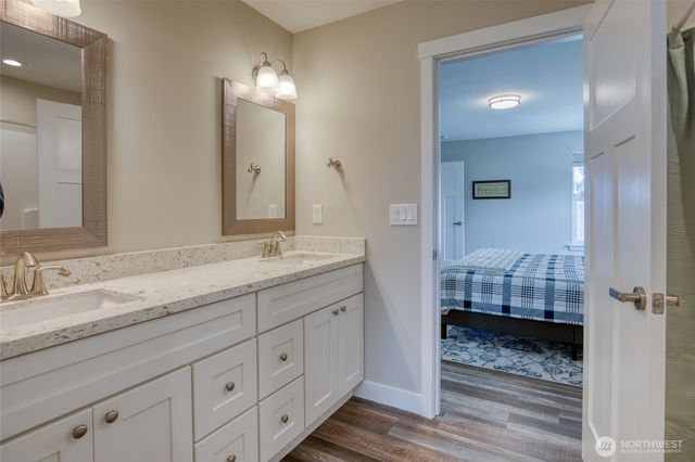 300 Octopus Avenue NE, Ocean Shores, WA 98569