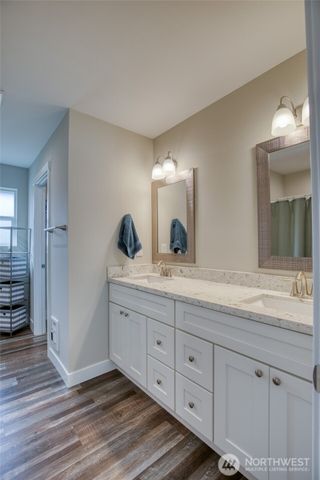 300 Octopus Avenue NE, Ocean Shores, WA 98569