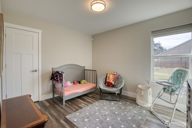 300 Octopus Avenue NE, Ocean Shores, WA 98569