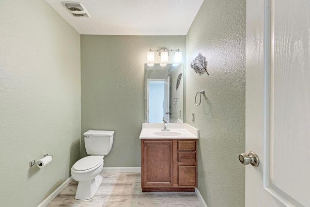 530 Sheep Trail DR, Kyle, TX 78640