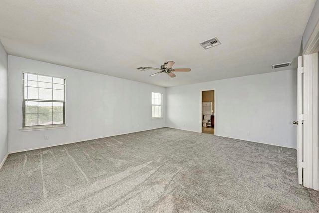 530 Sheep Trail DR, Kyle, TX 78640