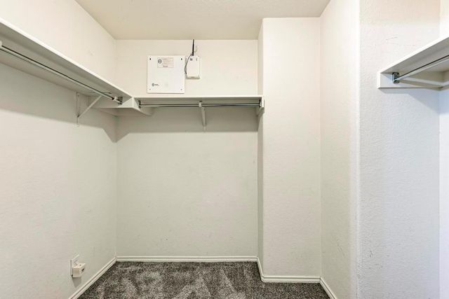 530 Sheep Trail DR, Kyle, TX 78640