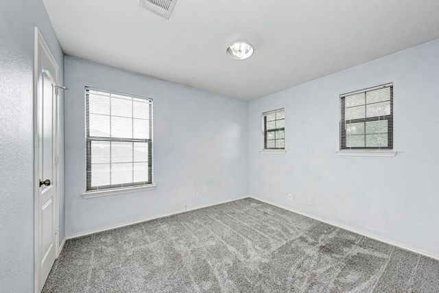 530 Sheep Trail DR, Kyle, TX 78640