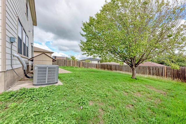 530 Sheep Trail DR, Kyle, TX 78640