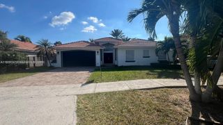 15804 SW 99th Ter, Miami, FL 33196