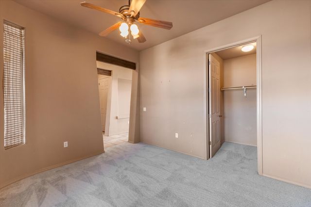 724 4th Street NE, Rio Rancho, NM 87124