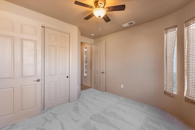 724 4th Street NE, Rio Rancho, NM 87124