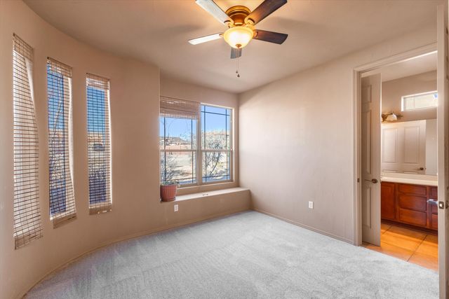 724 4th Street NE, Rio Rancho, NM 87124