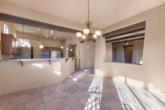 724 4th Street NE, Rio Rancho, NM 87124