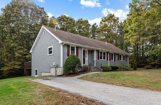 46 Grabau Dr 46, Plymouth, MA 02360