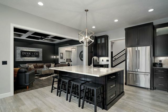 4748 E Forest Trails Drive, Springfield, MO 65809