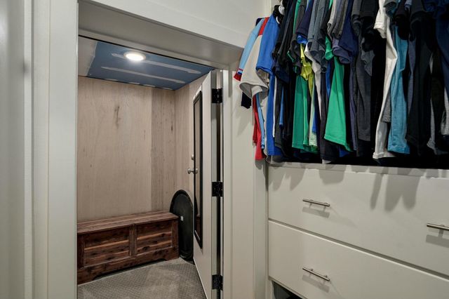 4748 E Forest Trails Drive, Springfield, MO 65809