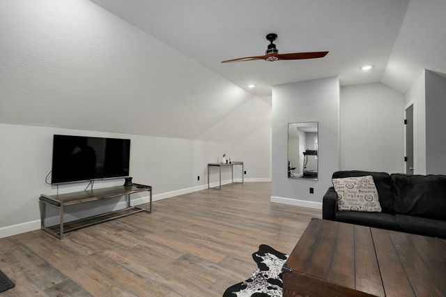 4748 E Forest Trails Drive, Springfield, MO 65809