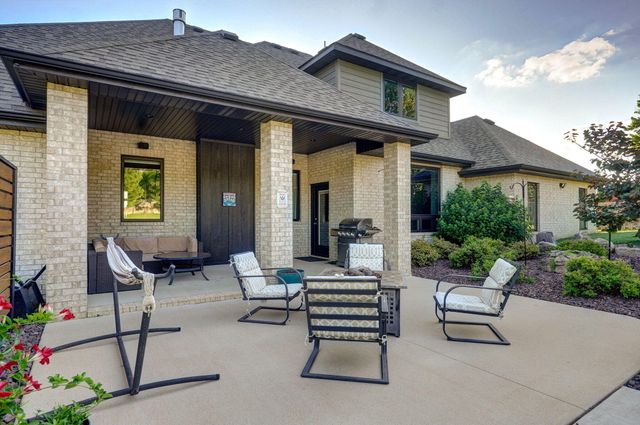 4748 E Forest Trails Drive, Springfield, MO 65809