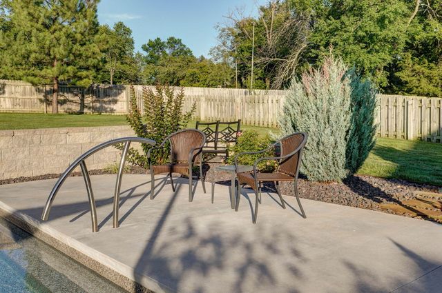 4748 E Forest Trails Drive, Springfield, MO 65809