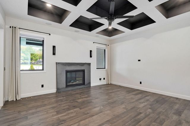 4748 E Forest Trails Drive, Springfield, MO 65809