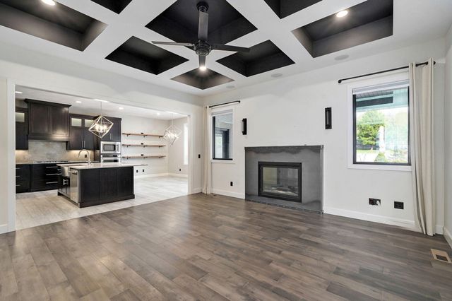 4748 E Forest Trails Drive, Springfield, MO 65809