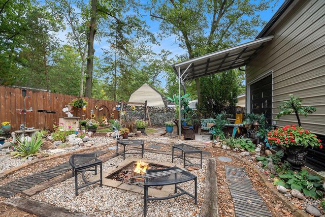 128 Maple Bluff Avenue, Prudenville, MI 48651