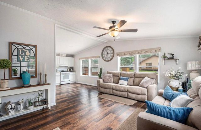 128 Maple Bluff Avenue, Prudenville, MI 48651