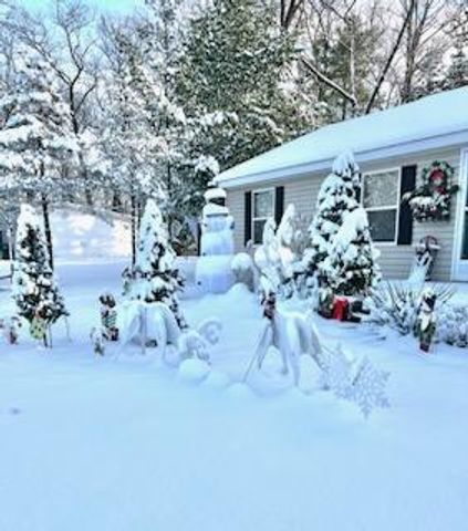 128 Maple Bluff Avenue, Prudenville, MI 48651