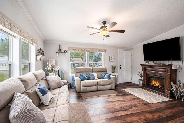 128 Maple Bluff Avenue, Prudenville, MI 48651