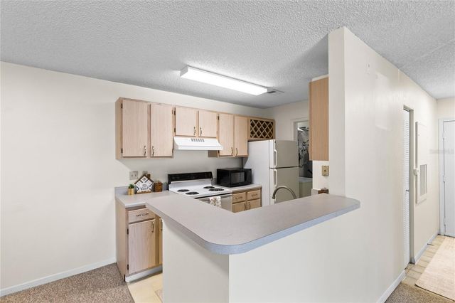 2516 GRASSY POINT DRIVE 102, Lake Mary, FL 32746