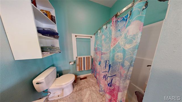 1445 Mount Zion Avenue, Greenville, IL 62246