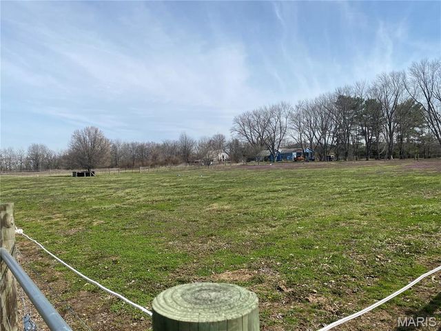 1445 Mount Zion Avenue, Greenville, IL 62246