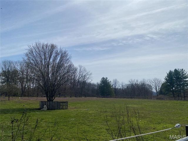 1445 Mount Zion Avenue, Greenville, IL 62246