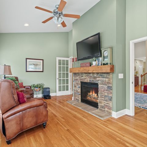 1002 Aenon Cir, Spring Hill, TN 37174