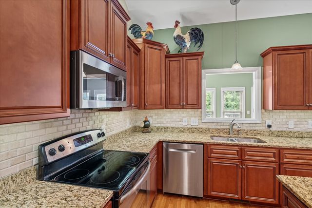 1002 Aenon Cir, Spring Hill, TN 37174