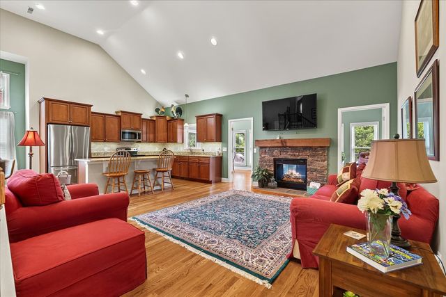 1002 Aenon Cir, Spring Hill, TN 37174