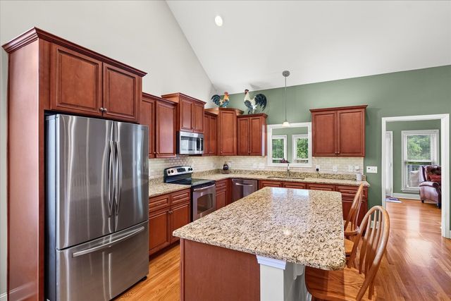 1002 Aenon Cir, Spring Hill, TN 37174