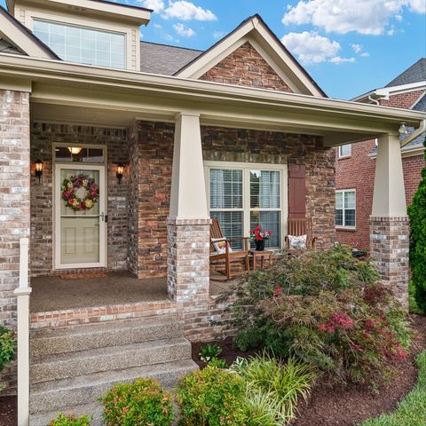 1002 Aenon Cir, Spring Hill, TN 37174