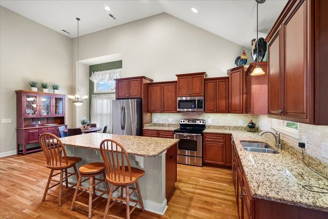 1002 Aenon Cir, Spring Hill, TN 37174