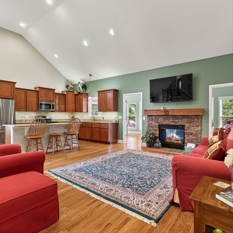 1002 Aenon Cir, Spring Hill, TN 37174