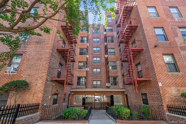 32-20 89th Street 108, East Elmhurst, NY 11369