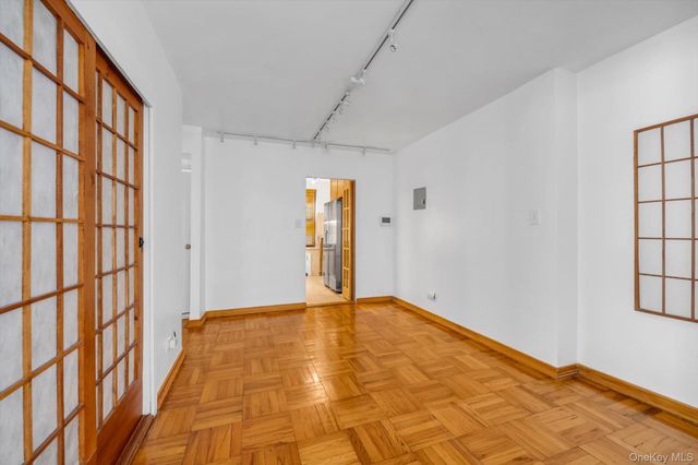 32-20 89th Street 108, East Elmhurst, NY 11369