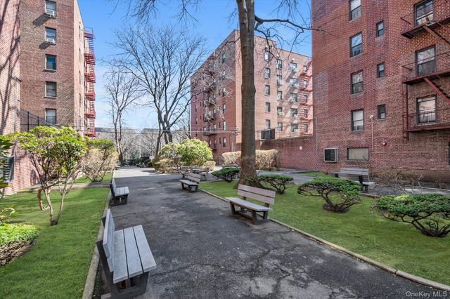 32-20 89th Street 108, East Elmhurst, NY 11369