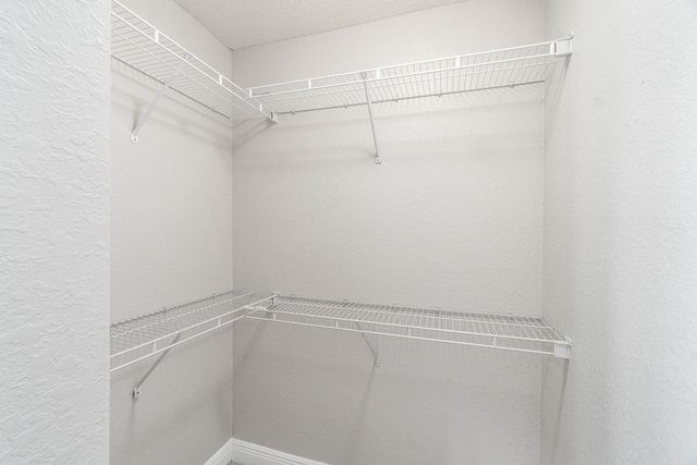 6712 Old Farm Trail, Boynton Beach, FL 33437