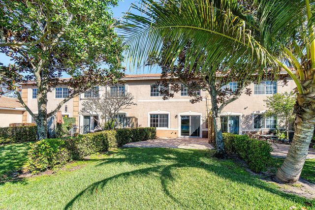 6712 Old Farm Trail, Boynton Beach, FL 33437